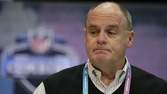 Steelers' Kevin Colbert Detailed Why He Was Furious With Scouts Who Bragged About Signing UDFAs Like James Harrison And Willie Parker (Steelers News). Photo by Marca English / AP Photo